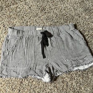 Cloth & Stone shorts